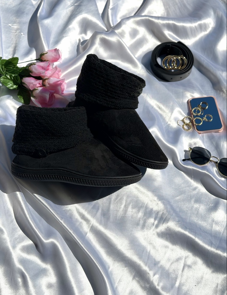 Botin Negro Peluche