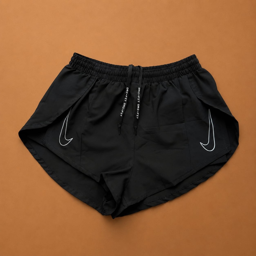 Pantaloneta negra R/