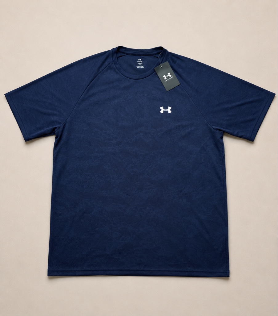 Camiseta azul oscura /under
