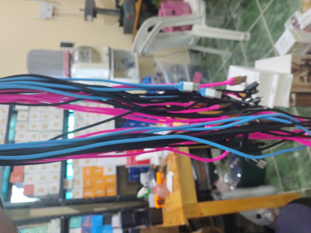 Cabo USB V8 Colorido