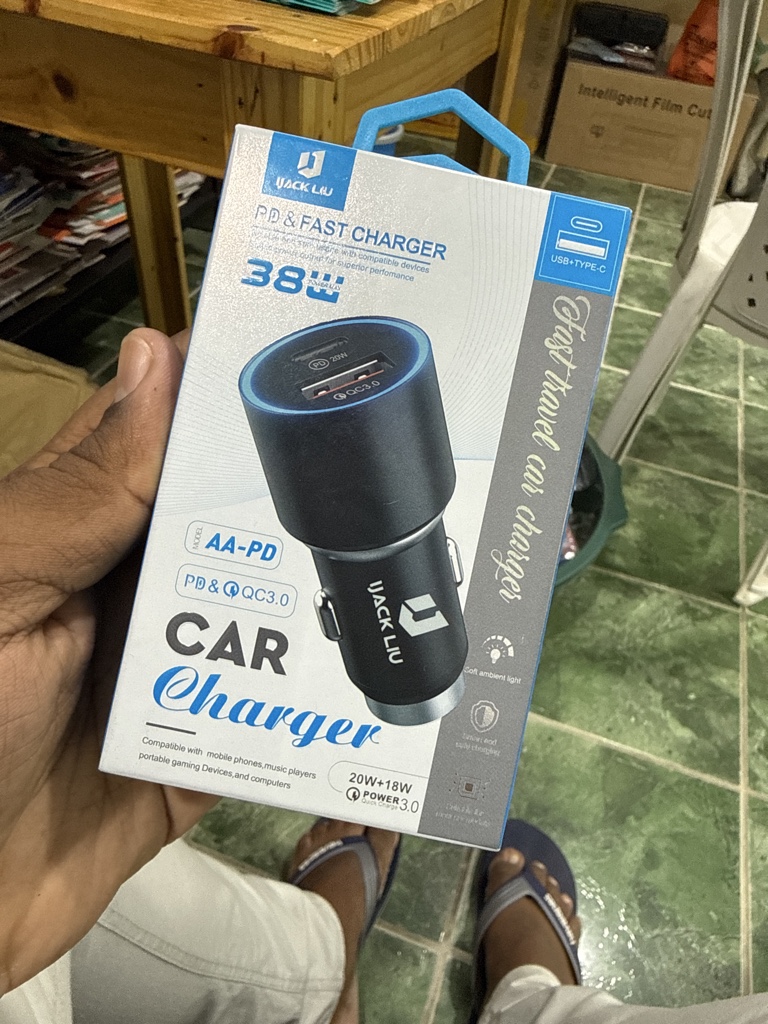 Carregador Veicular 38W