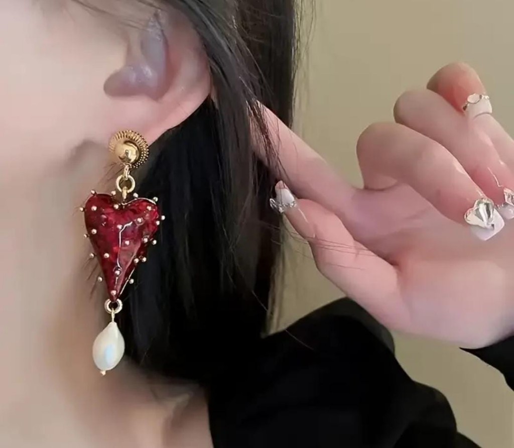 Aretes Rojizo