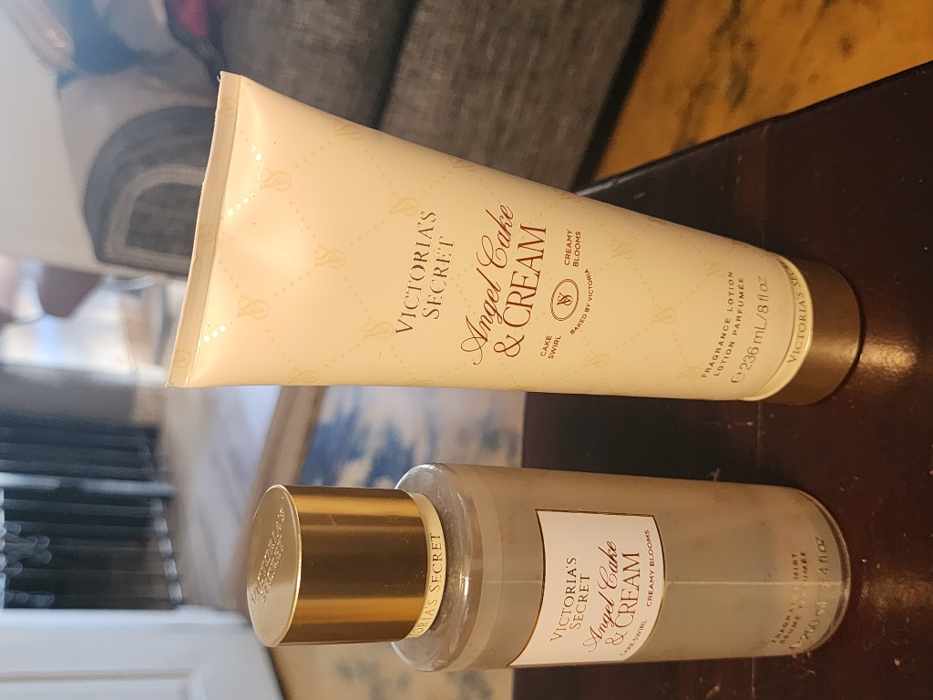 Victoria's Secret Angel Cake & Cream
