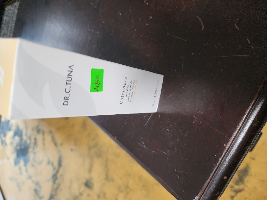 DR.C.TUNA Calendula facial wash