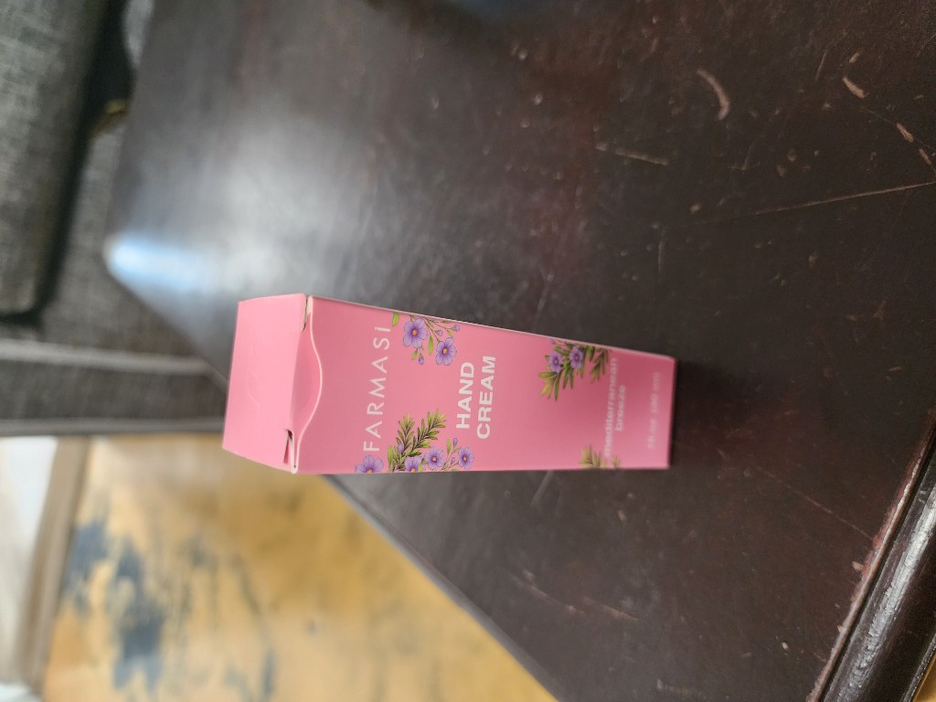 Farmasi crema de manos rosa