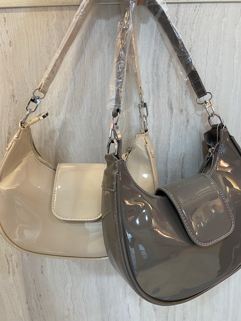 Cartera Luna charol