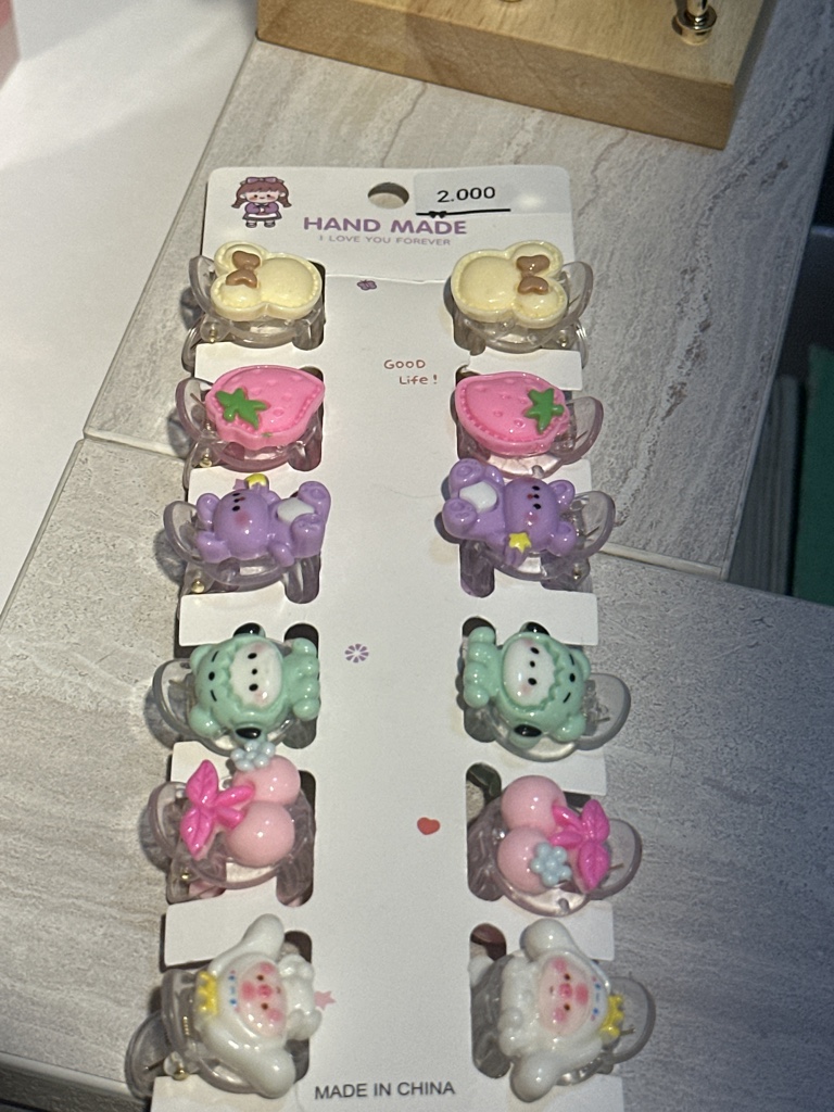 Ganchitos en acrílico muñequitos niñas