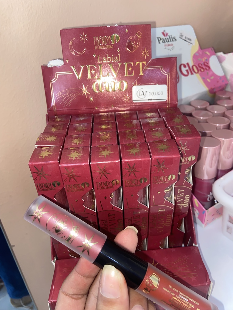 Labial velvet duo matte trendy