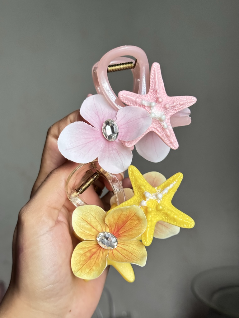 Presilha floral estrela