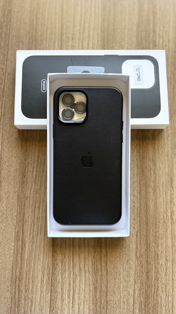 12 Cuero negro