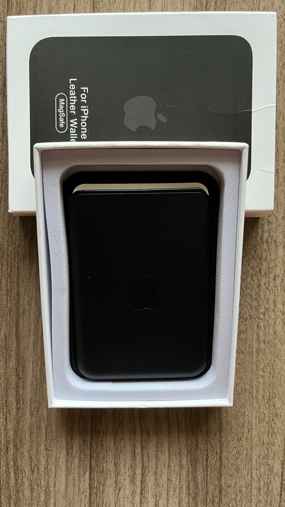 Tarjetero MagSafe Cuero negro