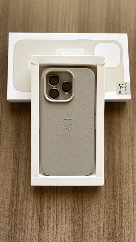 14 Pro Cuero Gris