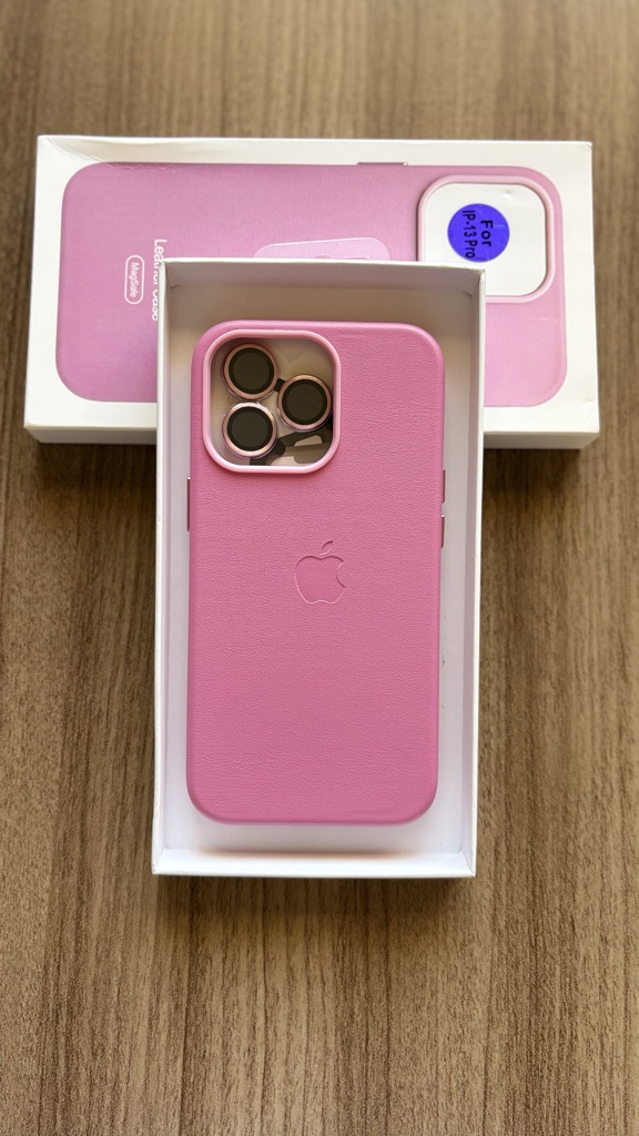 13 Pro Cuero fucsia