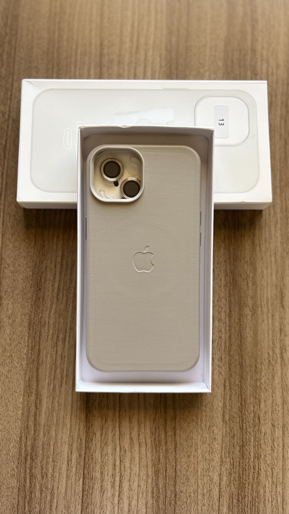 13 Cuero gris
