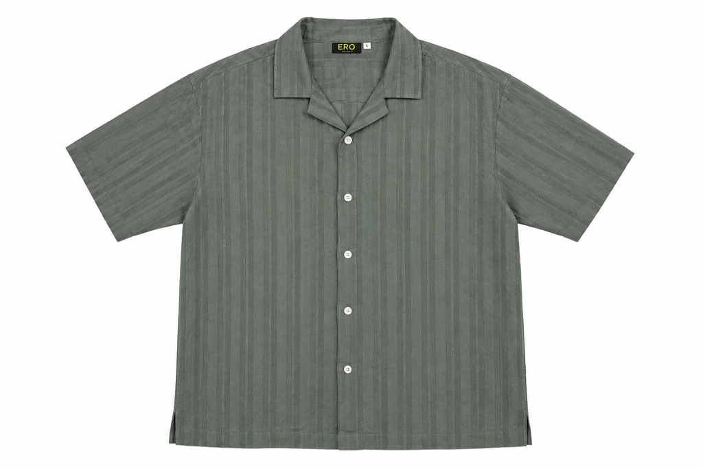 ERO camisa corte boxy fit mangas cortas cuello cubano