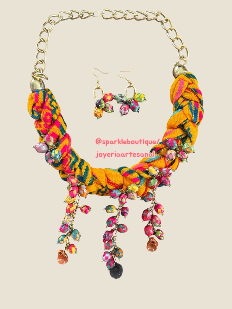Collar artesanal multicolor