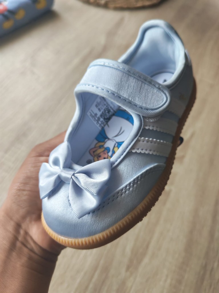 Adidas coleccion Alicia Disney