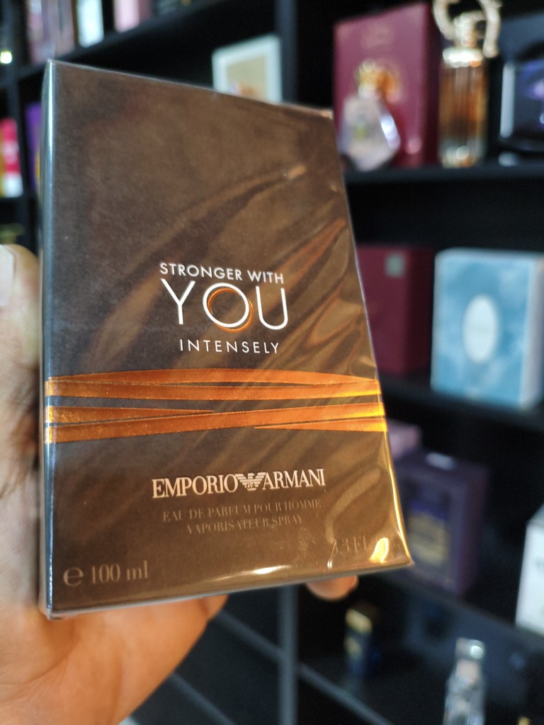 Stronger With You Intensely masculino