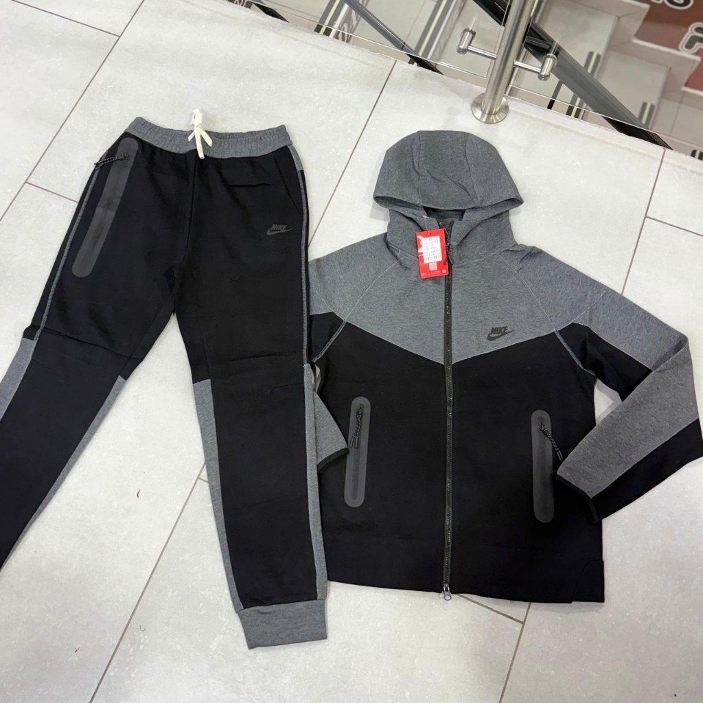 NIKE TECH BICOLOR