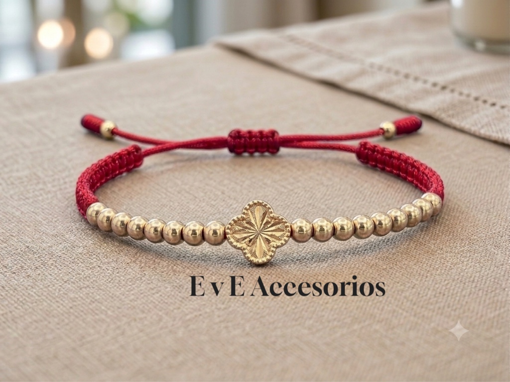 ✨ Pulsera de Hilo Rojo con Trébol de la Suerte ✨