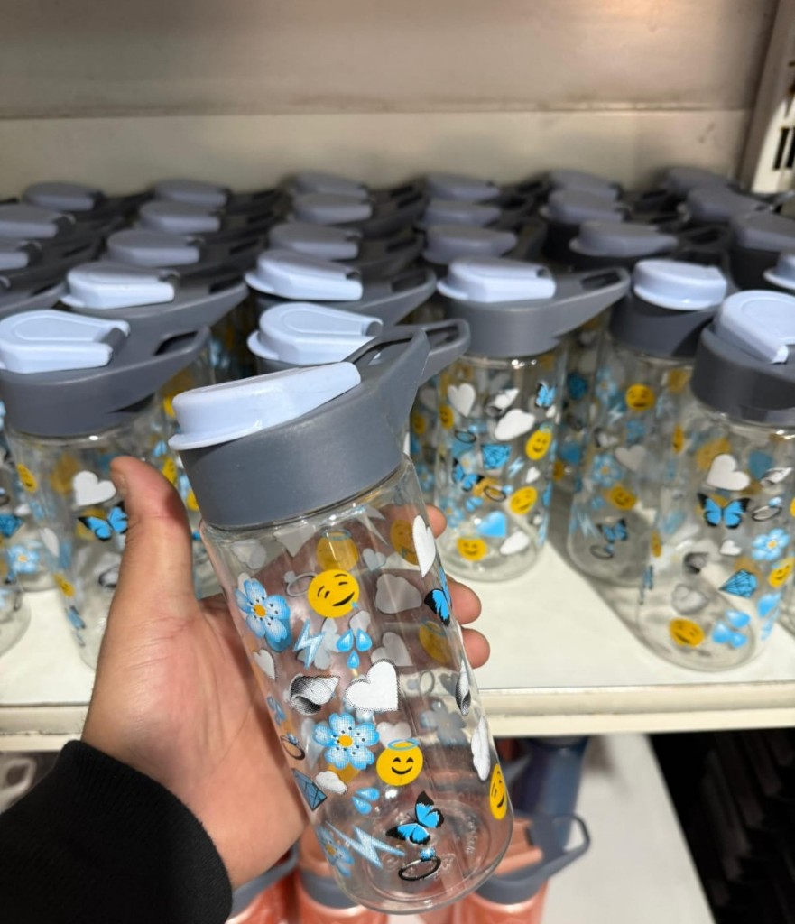 Botella infantil plástica con pico