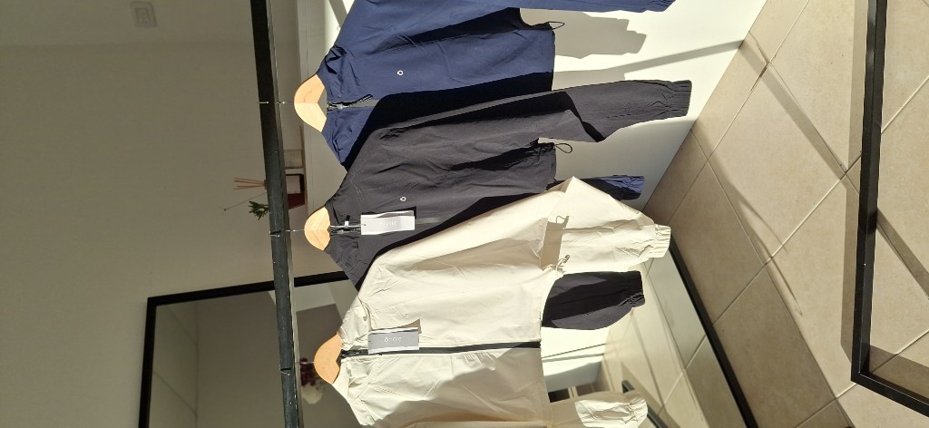 CAMPERA CROP NUBE