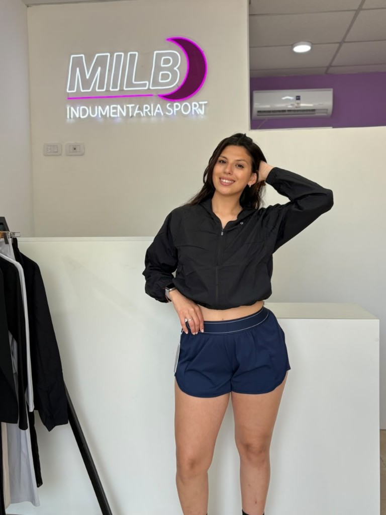 Short azul deportivo