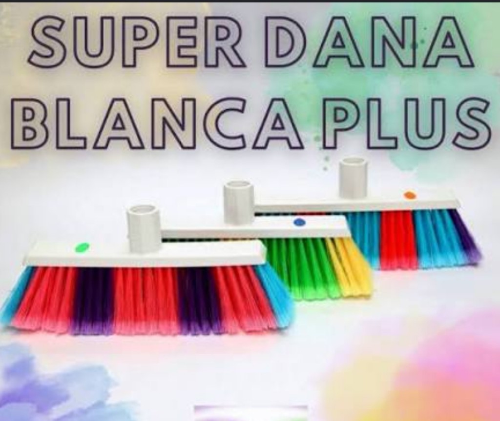 ESCOBA SUPER DANNA