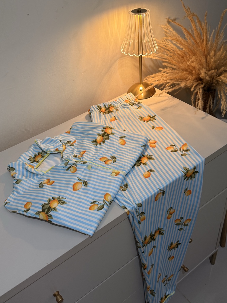 Pijama azul longo limão