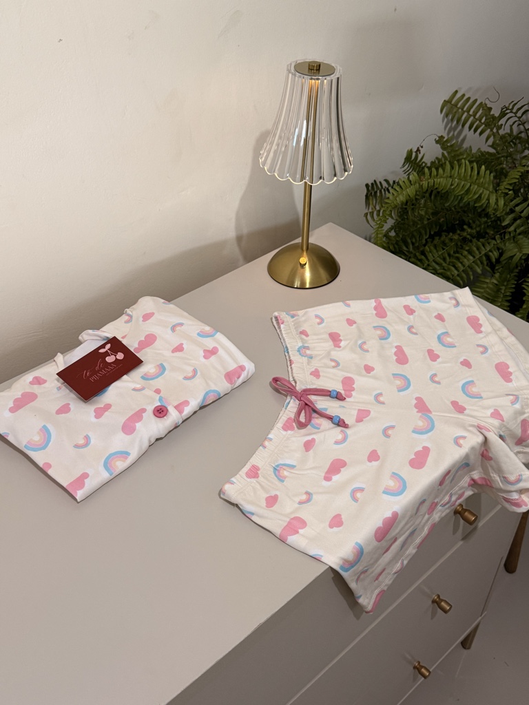 Pijama americano arco íris