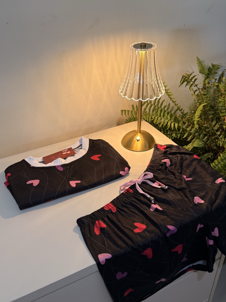 Pijama manga longo e short