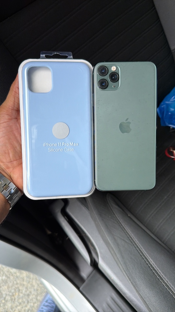 Cel. 11 Pro Max iPhone