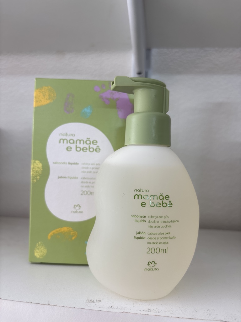 JABON LIQUIDO MAMAE Y BEBE 200ML