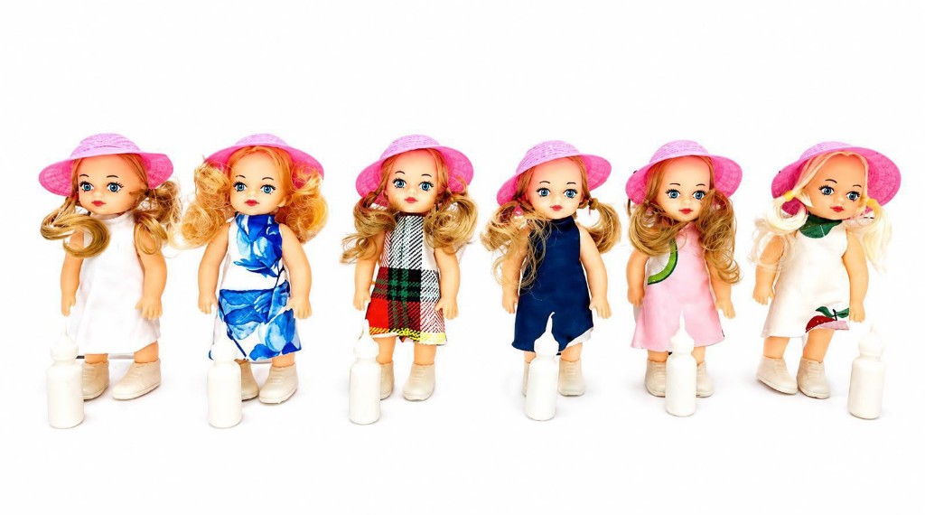MUÑECA JUGUETE NO. 6504
