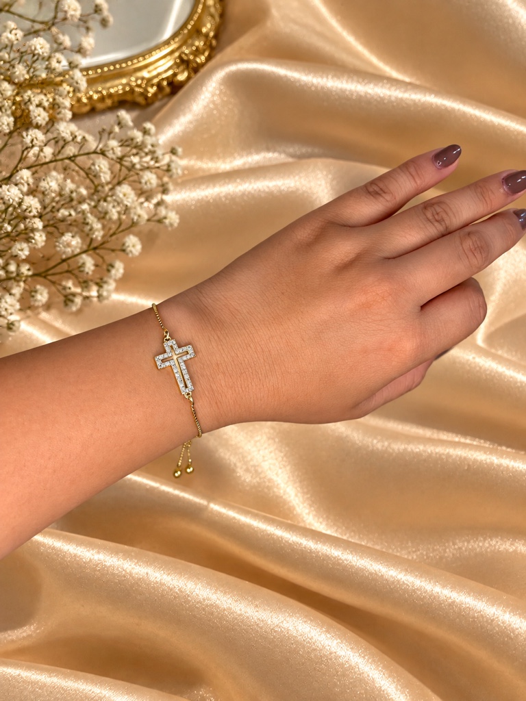 Pulsera de cruz vacía