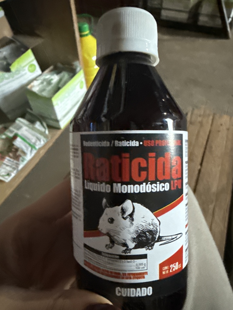 Raticida líquido monodósico