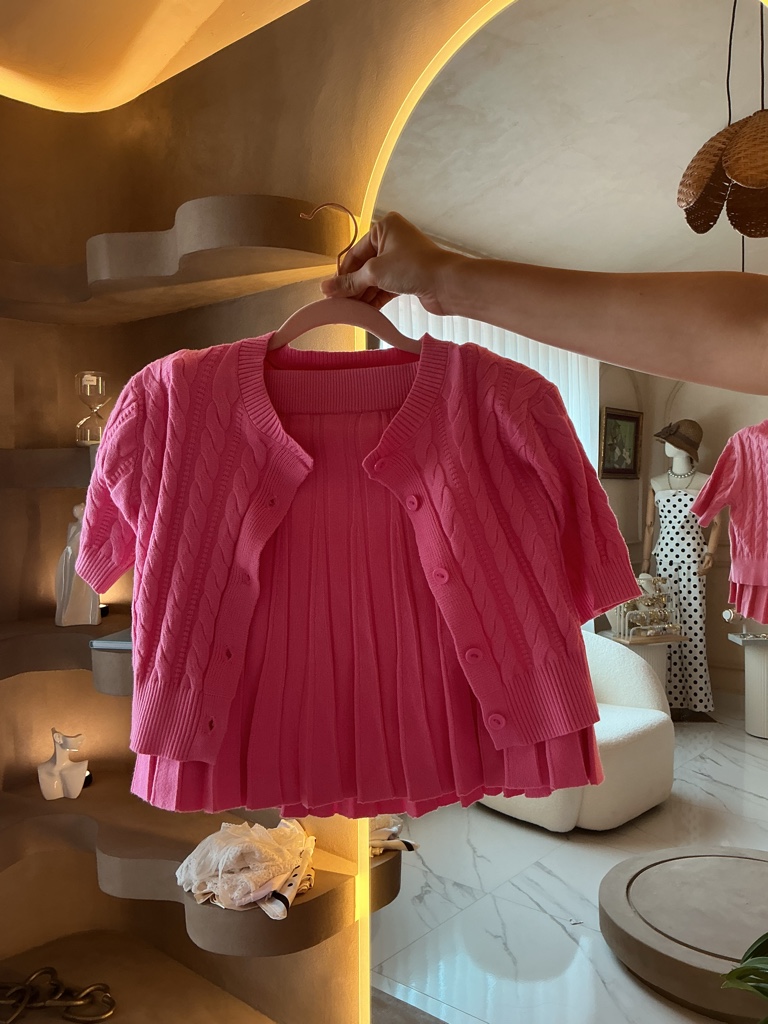 Conjunto pino dos piezas falda y blusa de botón