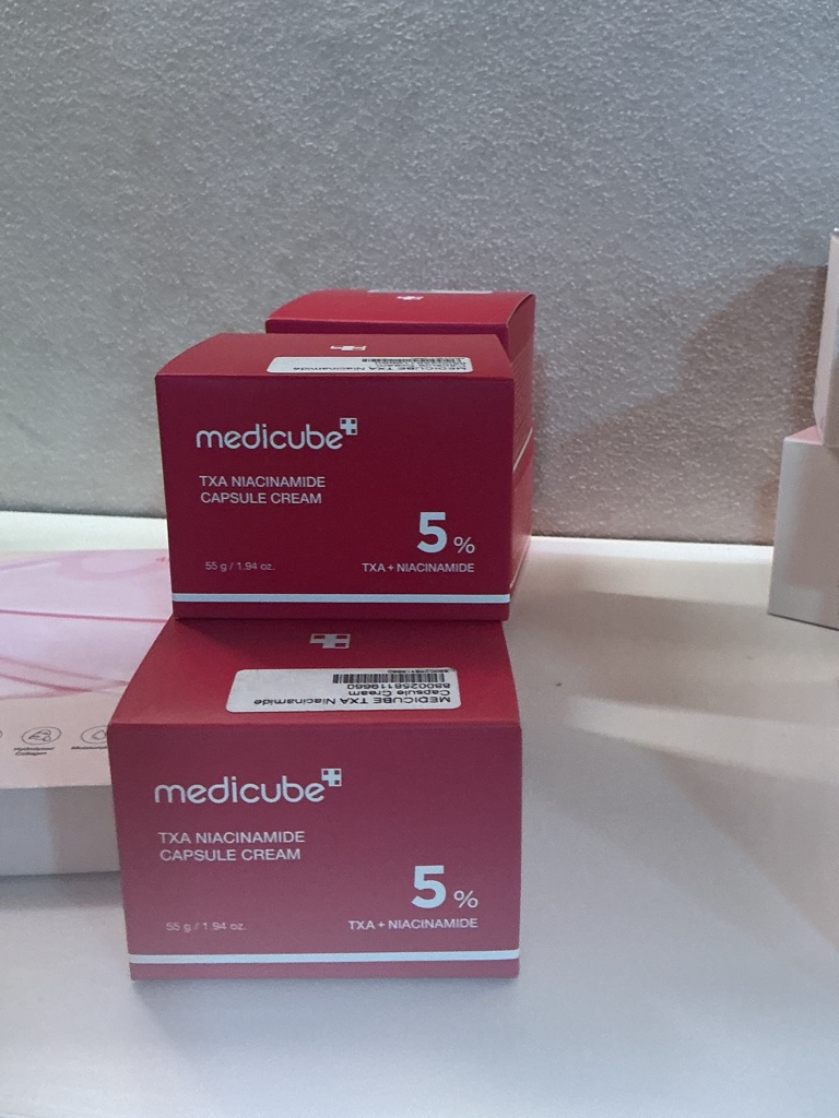 Medicube capsule cream