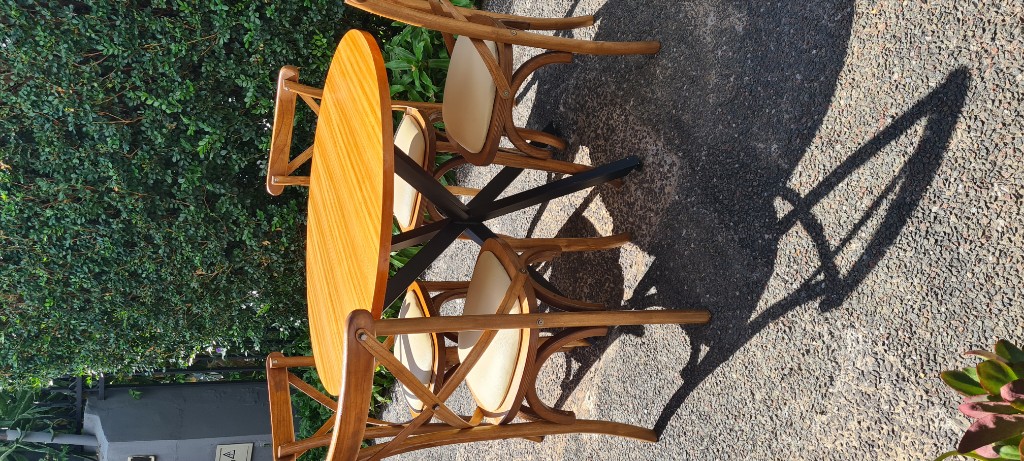 JUEGO COMEDOR PARAISO CON 4 SILLAS CROSSBACK