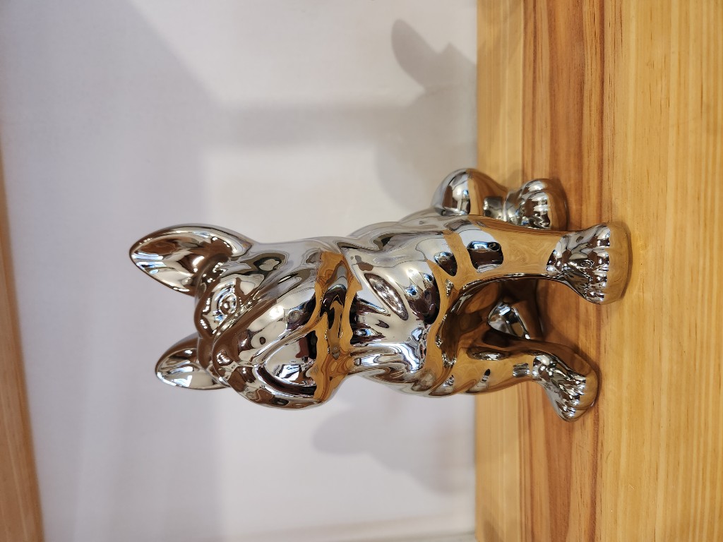 BULDOG PLATEADO