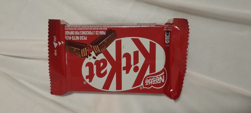 CHOCOLATE KITKAT