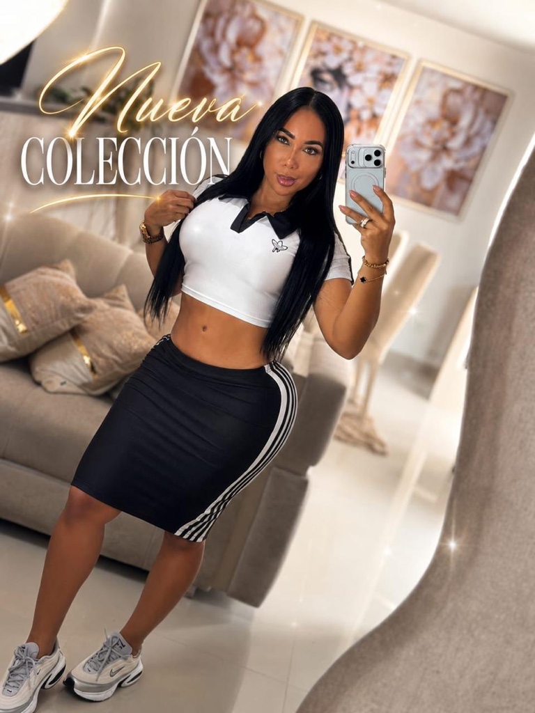 Conjunto blanco y negro deportivo