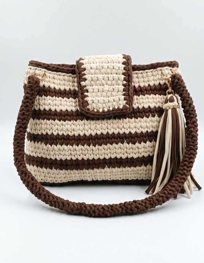 Bolso tejido cafe y beige
