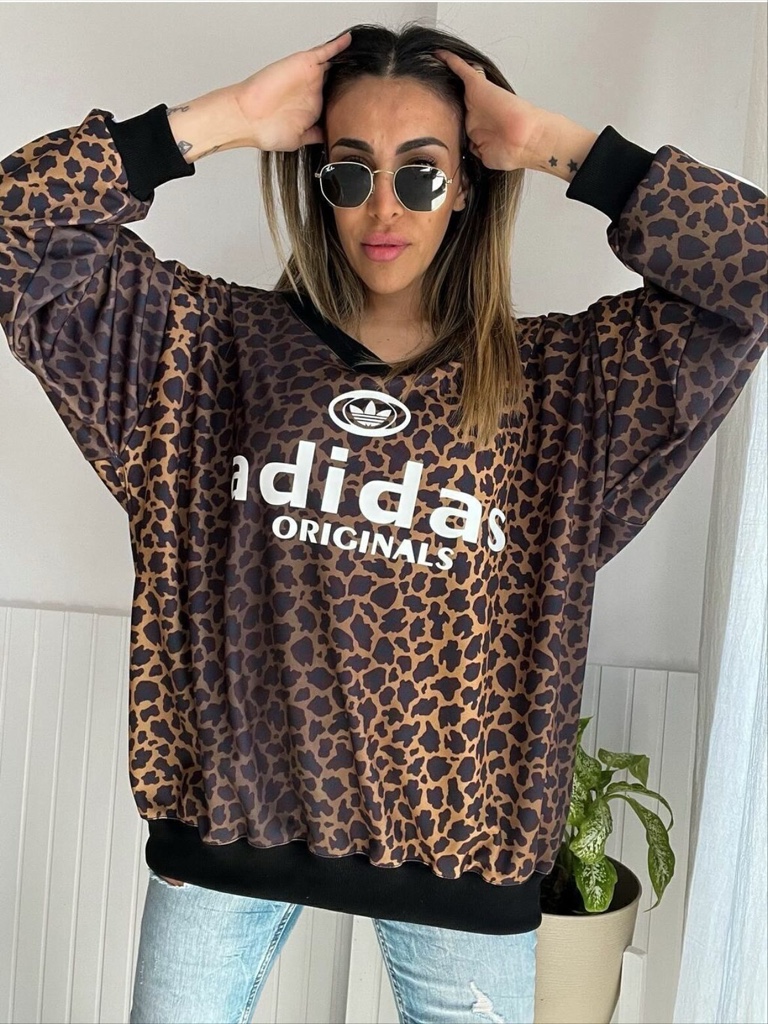 BUZO OVER ADIDAS PRINT PRINT TALLE UNICO