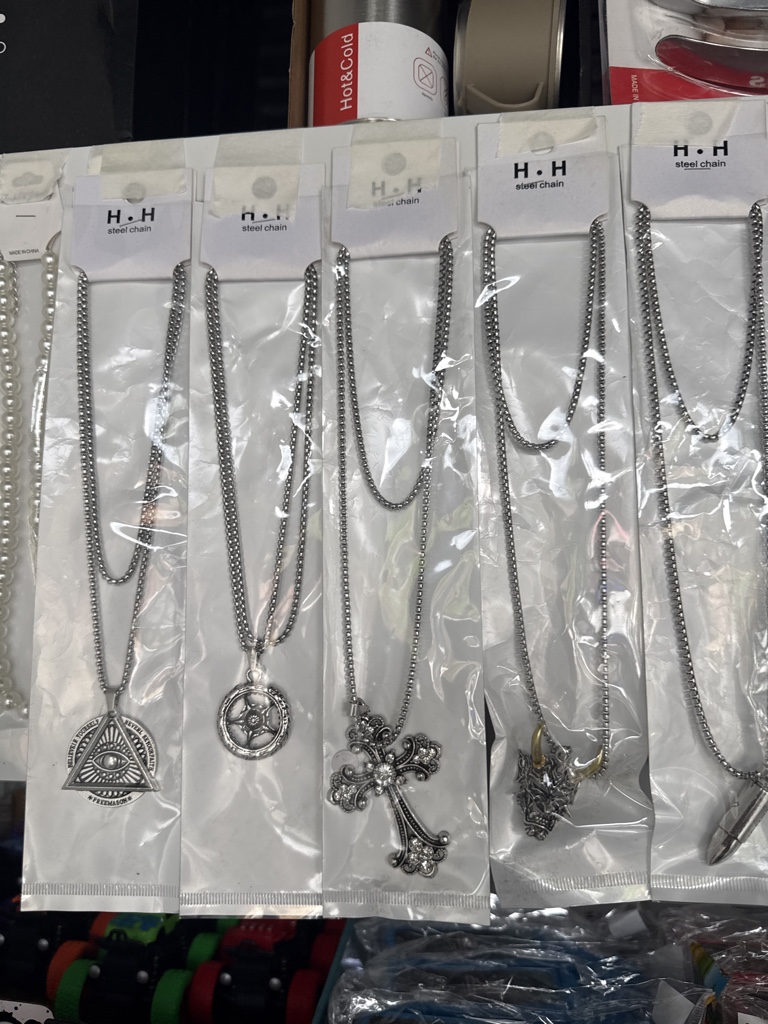 Cadena hombre con dije
