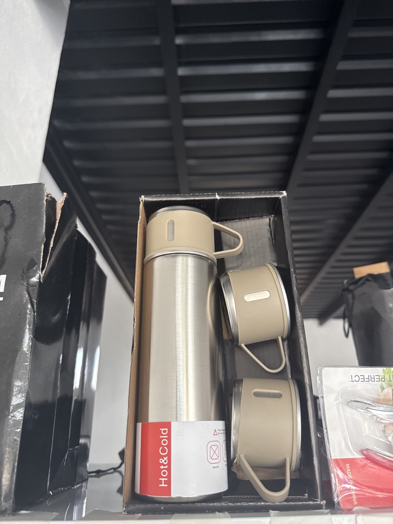 Termos con tazas