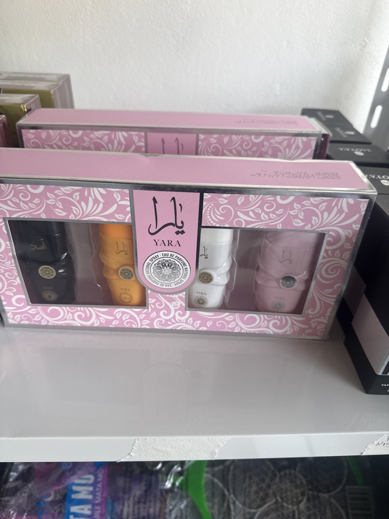 Perfume yara dúo de 4