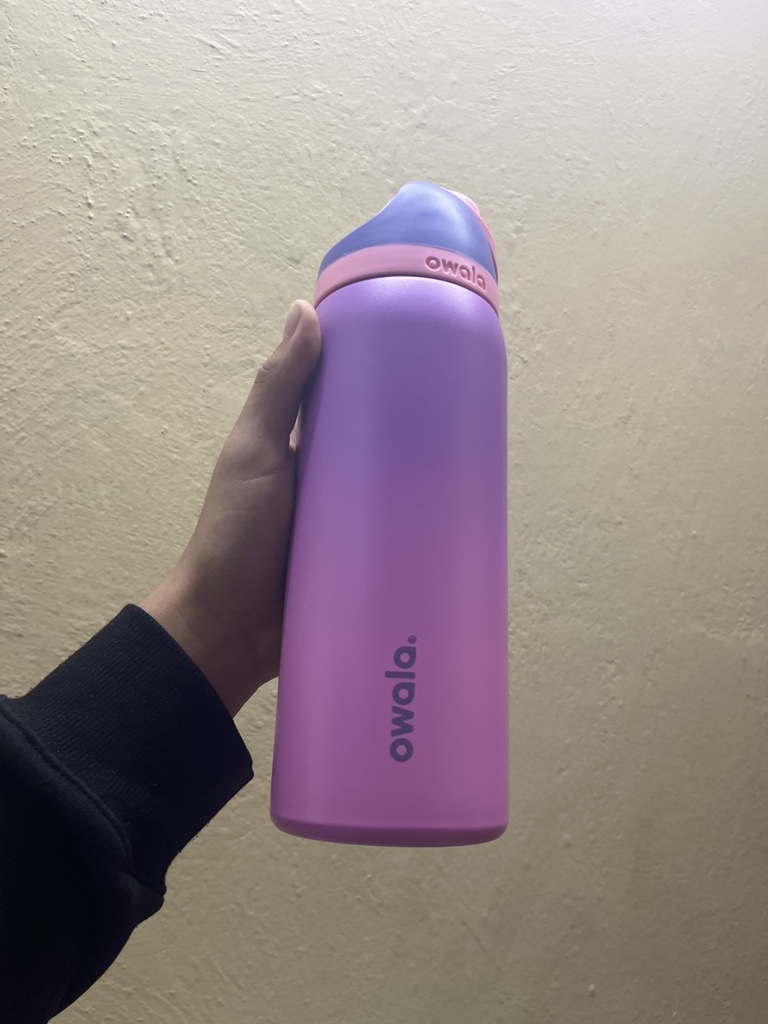 Owala botella morada y rosa degradado 32 oz