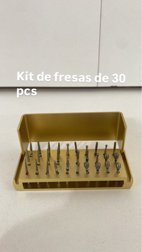 Kit de fresas de 30 piezas + fresero