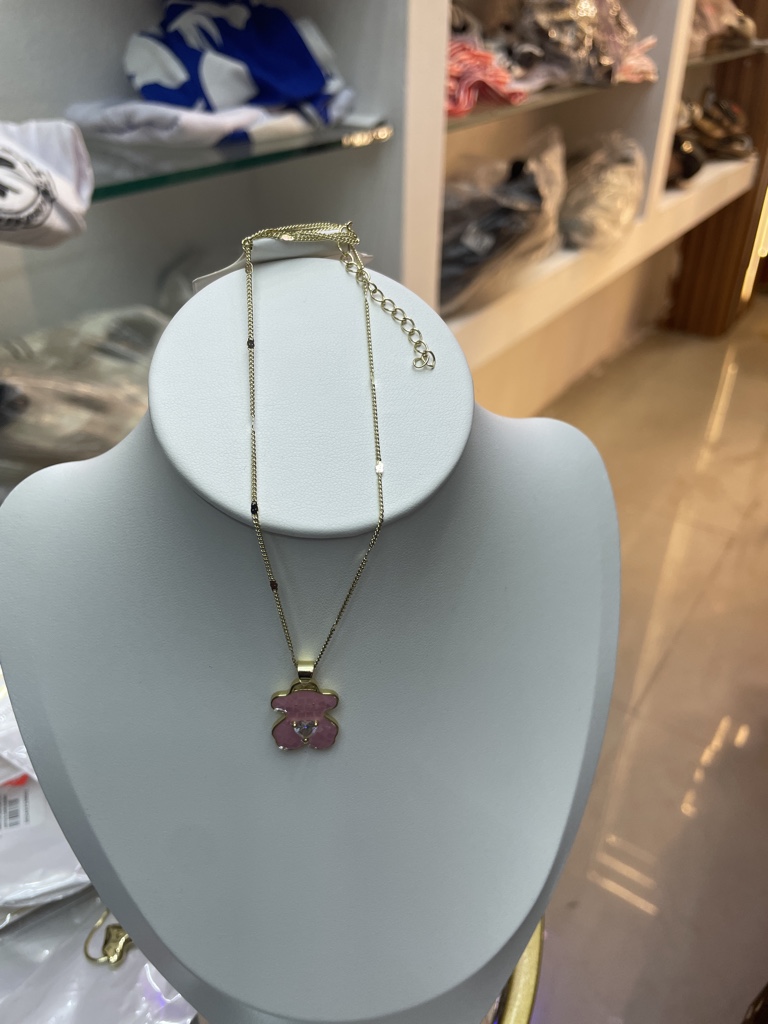 Cadena de oso rosado